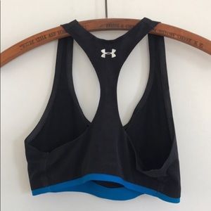 Under armour sportsbra‎